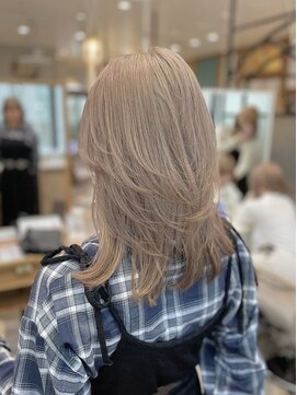 ザザ シンジュク(ZA/ZA shinjuku) ミディアムレイヤー/大人ミディ