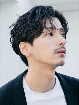 テン 心斎橋(tenn.) 心斎橋シャドウパーマメンズマッシュセンターパート緩め強め30代