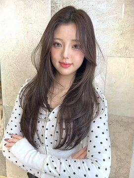 ロンドアリシア 金山(Lond Alexia) 酸性ストレート/前髪カット/リタッチ/カット/ブリーチ