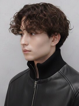 インブルーム(In Bloom) スパイラルパーマ ニュアンスパーマ マロンブラウン 20代 10代