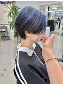 ショートボブ切りっぱなしボブタッセルボブブリーチダブルカラー