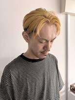 シアー(siar)&nbsp;ハイトーン　金髪　ケアブリーチ　センターパート　夏カラー