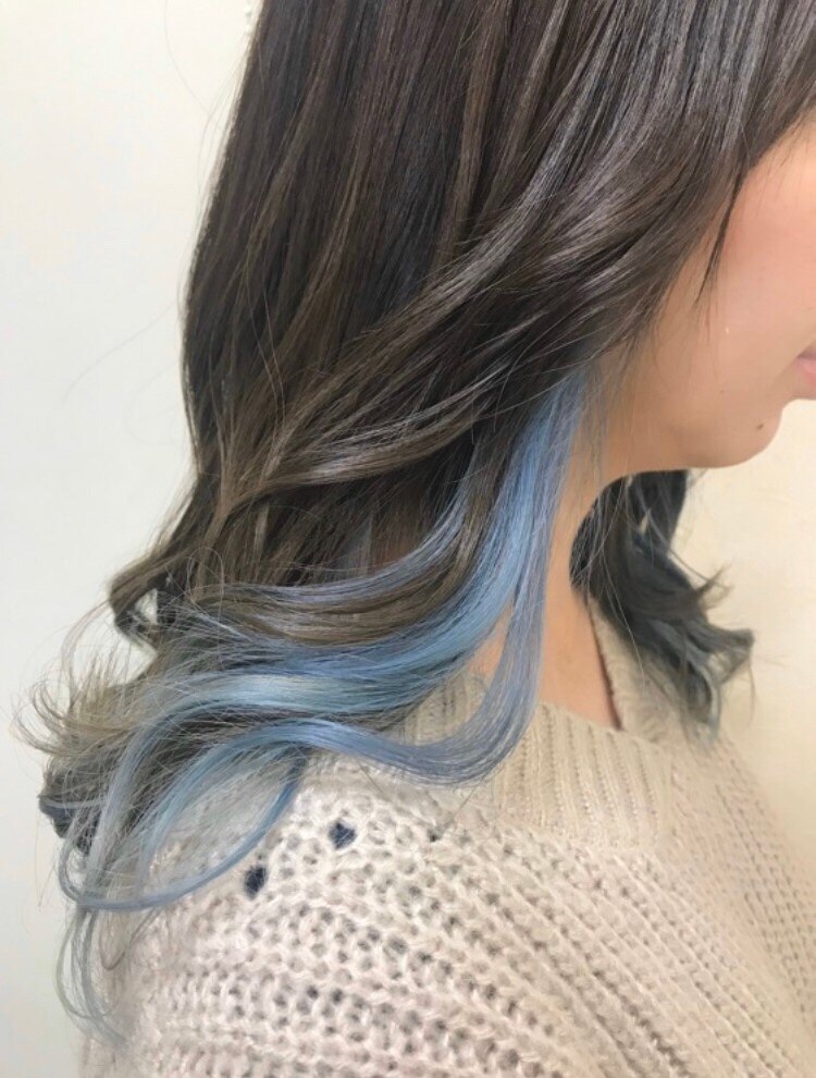 くすみブルーインナーカラー:L060387835|lucheのヘアカタログ くすみブルーインナーカラー:L060387835|lucheのヘアカタログ