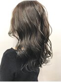 イルミナ×モノトーングレージュ