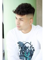 にもう&nbsp;ニュアンスパーマスキンフェードカット２