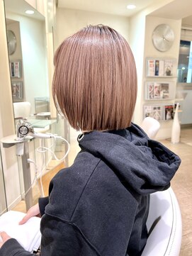 レンジシキチジョウジ (RENJISHI KICHIJOJI) ぱつんと切りっぱなし【RENJISHI KICHIJOJI】