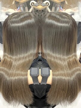 プレシャスバイプロデュース(precious by Produce) 艶オリーブグレージュ[町田／町田駅/町田駅前店/学割U24/JR町田]