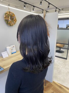 リジー(Litzy) ダークラベンダーカラー【三國麗奈】