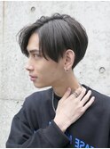 センターパートニュアンスパーマツーブロックメンズマッシュ