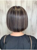 白髪ぼかしハイライト　ボブ