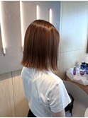 20代30代オレンジカラー切りっぱなし外はねボブ