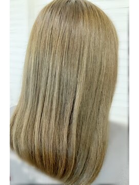 グロウトヨサキワン(GLOW TOYOSAKI ONE) ハイトーンくすみカラー