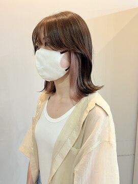 サクラ オモテサンドウ(SAKURA) インナーカラー ピンクベージュ 表参道