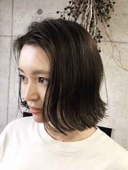 こだわりのトリートメントで自分史上最高のツヤ髪へ─。今までのトリートメントとの違いをご体感ください。