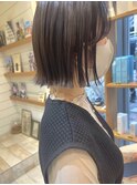 顎下ぱつっとボブ