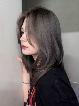 シオン(shion) 顔周りレイヤーオリーブベージュロング韓国ヘア_F31083