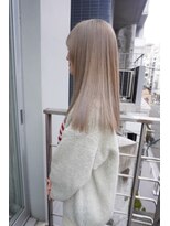 シィーム(cime)&nbsp;透明感たっぷりグレージュカラー