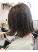 オリーブグレージュ ボブスタイル