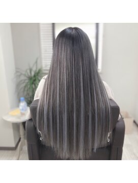 ウルティア(ulutia) アッシュブラウン＆シルバーアッシュ