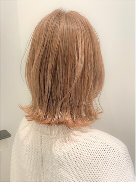 ビーハイブ 一番町店 アヴェダ(BEHIVE) 【ブリーチ必須】ブロンドベージュ×くびれミディ