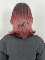 アイティーバイアルバム 下北沢店(IT by ALBUM)&nbsp;ロブチェリーピンク_アースカラーくびれヘアツートン_ba377412