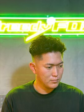 グリーディーフォックス 代々木(Greedy FOX) 韓国マッシュ/センタ-パ-ト/ツイストスパイラル/スキンフェード