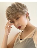 くびれ×抜け感ショート