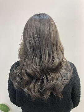 フツーロ 栄(FUTURO) カーキベージュ