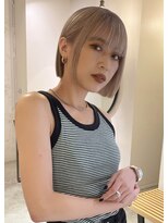 ルーム(Loom.)&nbsp;ハイトーンボブミニボブ切りっぱなしボブぱっつん前髪