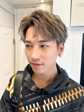 ラレイ ハラジュク(Lalei harajuku) 【白石】韓国ショート/シルバーハイライト/メンズヘア