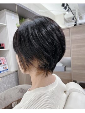 ラボバイララジパング 押上(lab.by LaLa Zipangu) ハイライトとトリートメントでサラ艶ショートスタイル