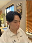 センターパートウルフ
