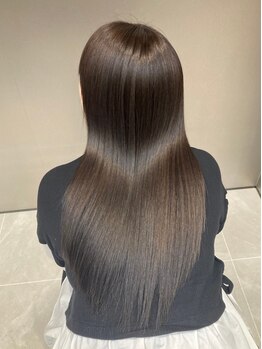 ハルキミナトジャパン 神戸(HARUKI MINATO japan)の写真/“外見だけでなく内側から美しくなれるHMブランド。髪に栄養と保湿力を与え、上質な仕上がりへと導きます