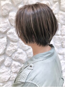 モアナ バイ ヘッドライト 川口店(Moana by HEADLIGHT) Moana【川口】#ハイライト#マッシュショート#大人可愛い