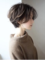 ハーツ(Heart's)&nbsp;白髪ぼかし/イメチェンヘアスタイル/前髪カタログ/ショートボブ