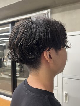 エイト チャタン 沖縄北谷店(EIGHT chatan) (北谷)センターパート×メンズパーマでつくる人気ヘア！