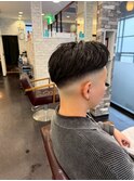 かき上げヘア七三ヘアツーブロックメンズ波巻きスパイラルパーマ