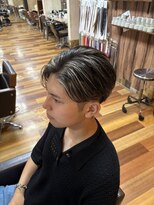 イエローコーン 金沢文庫店(YELLOW CORN)&nbsp;メンズ　センターパート　ハイライト　メッシュ