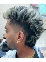 メンズ専門理容室　キングB・B 　新大久保&nbsp;ハイライトメッシュ × フェードウルフ