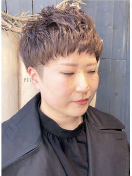 マギーヘア(magiy hair) magiyhair［西部笑］ベリーショート