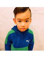 アン(Hair make un)&nbsp;トラディショナルツーブロック