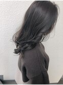 透明感のあるダークグレージュヘアー＊担当　坂本