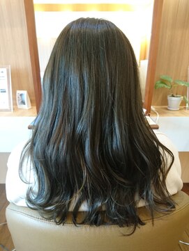 カームヘアー(Calm hair) マットベージュ系のツヤカラー