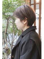 イーズ(e's) 《e's中目黒/代官山美容室》30代からの女性に。立体感ショート