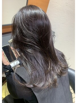 ノイズ オオサカ(NOISM) 韓国風レイヤーカット×艶々ダークカラー