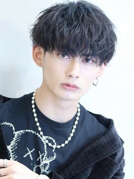 コンフィデンス メンズヘアー(confidence MEN'S HAIR) ナチュラルスパイラルパーマ 刈り上げマッシュ [新宿/新宿駅]