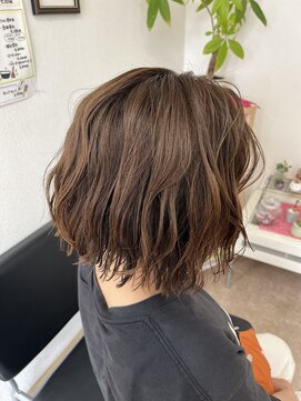 髪ひこうき ナチュラルボブ