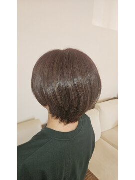 ネクサス NEXUS ノーセットでまとまる大人可愛いショートスタイル