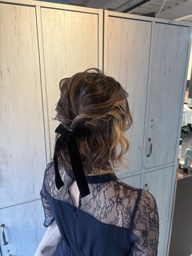 ジェリカ(Jlica) ゆるふわハーフアップ