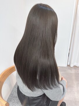 ミュラ(mulah) オリーブベージュ透明感カラー＊艶髪ストレートヘアロング